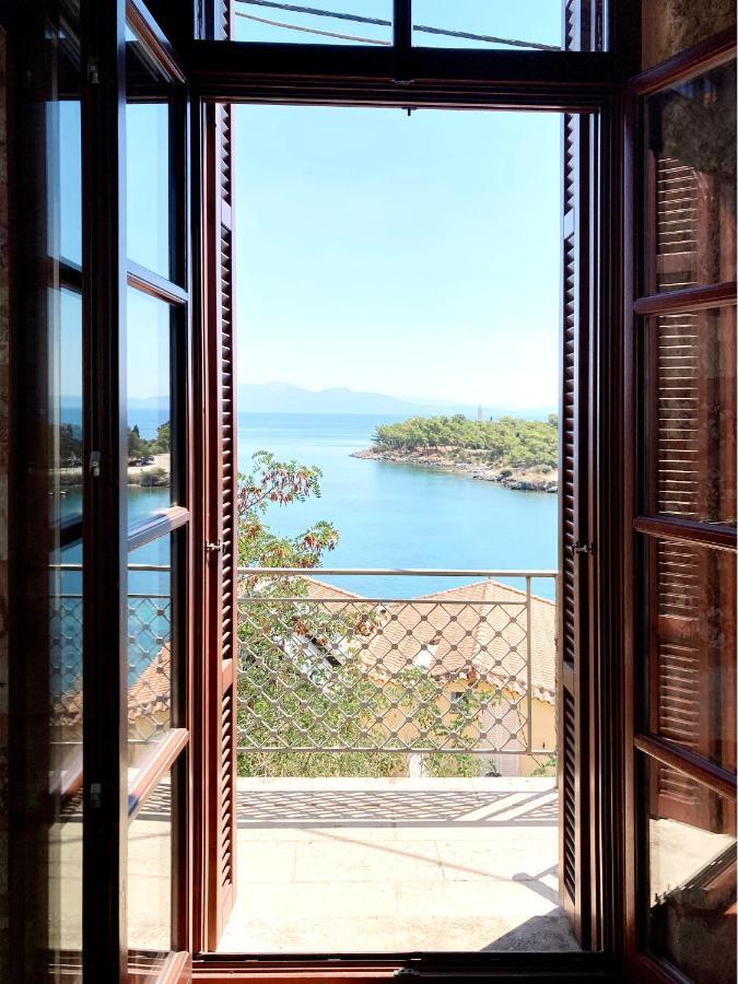 Gytheio Retreat, Panoramic Sea View Apartment Eksteriør bilde